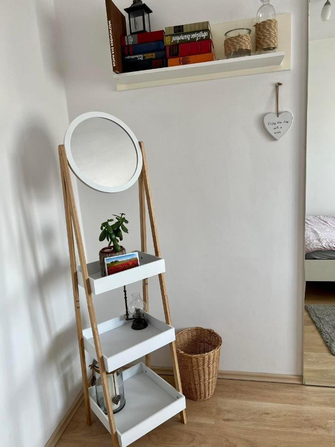 Doppelbett Zimmer Mit Gemeinschaftbad Borgholzhausen Exteriér fotografie